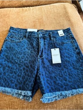 Judy Blue Two-Tone Blue Leopard High-Rise Denim Shorts